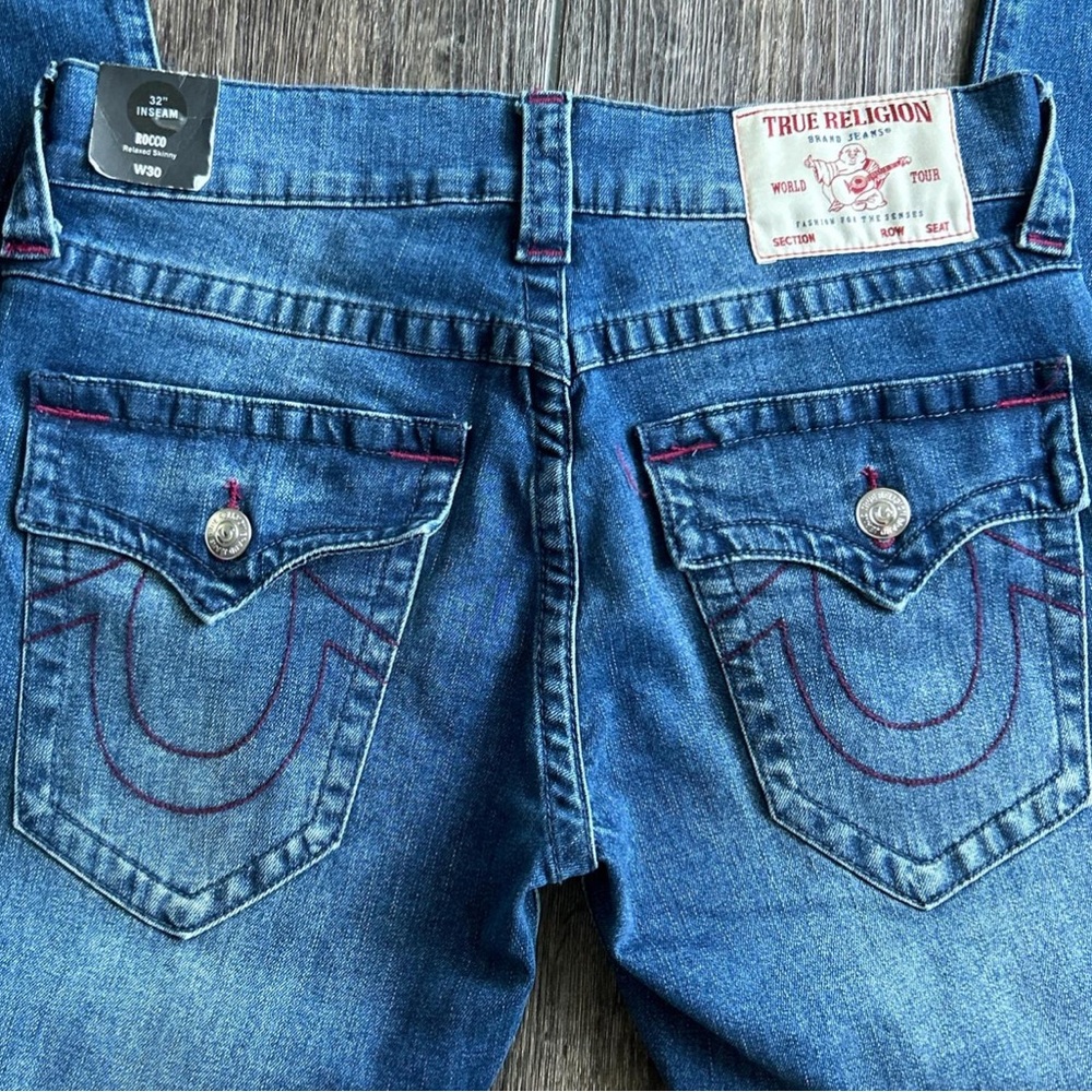 Men’s True religion Rocco jeans, blue with burgundy stitching.      Size 30, new